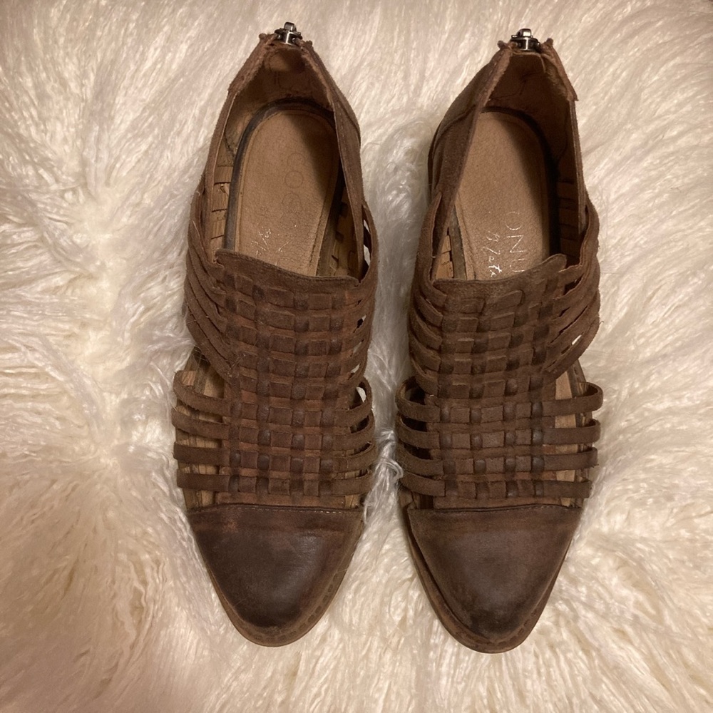 Size 6 Coconuts By Matisse Woven Sandals